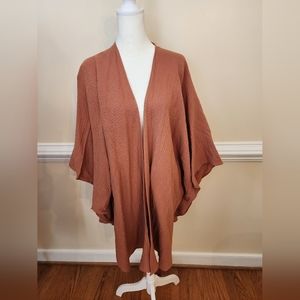NWOT Universal Thread Wrap Shawl